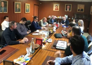 Asocelpa hace balance de los últimos cien años de la actividad portuaria en un coloquio con sus presidentes