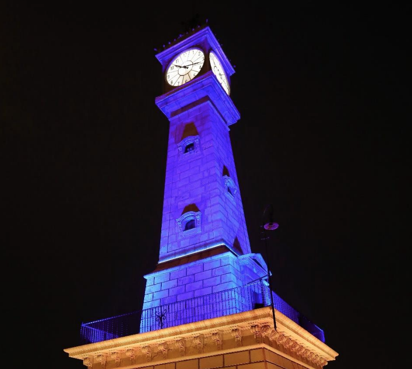 Ordenador portátil Restringir Milímetro La Torre del Reloj del Port de Barcelona celebra su 250 aniversario y da a  conocer su historia a los ciudadanos – InfoPuertos