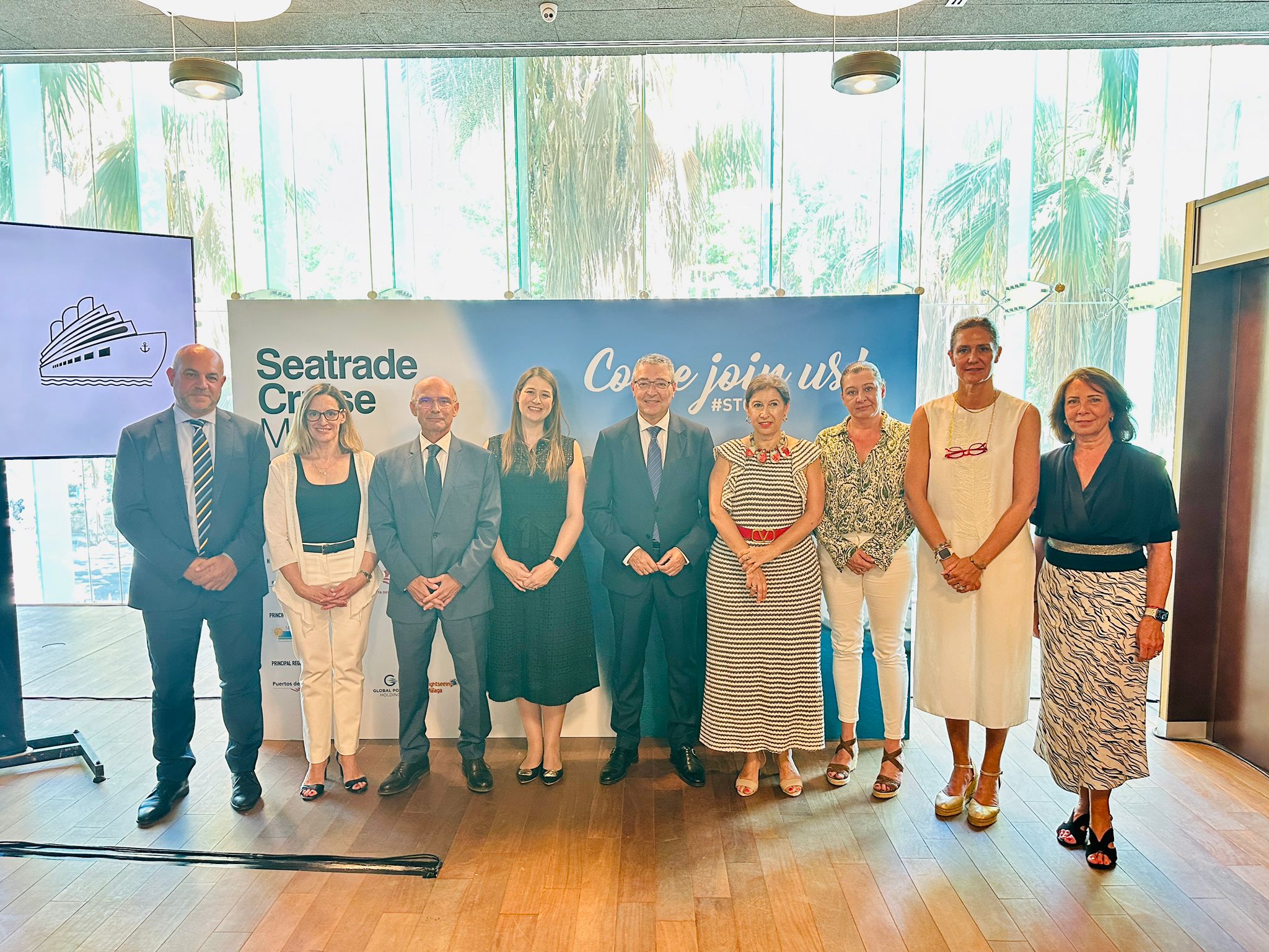 Puerto de Málaga - Seatrade Cruise Med - Foto-de-familia