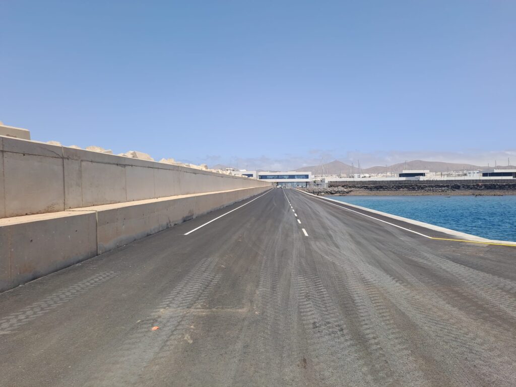 Ensanche del actual acceso al Muelle de Naos