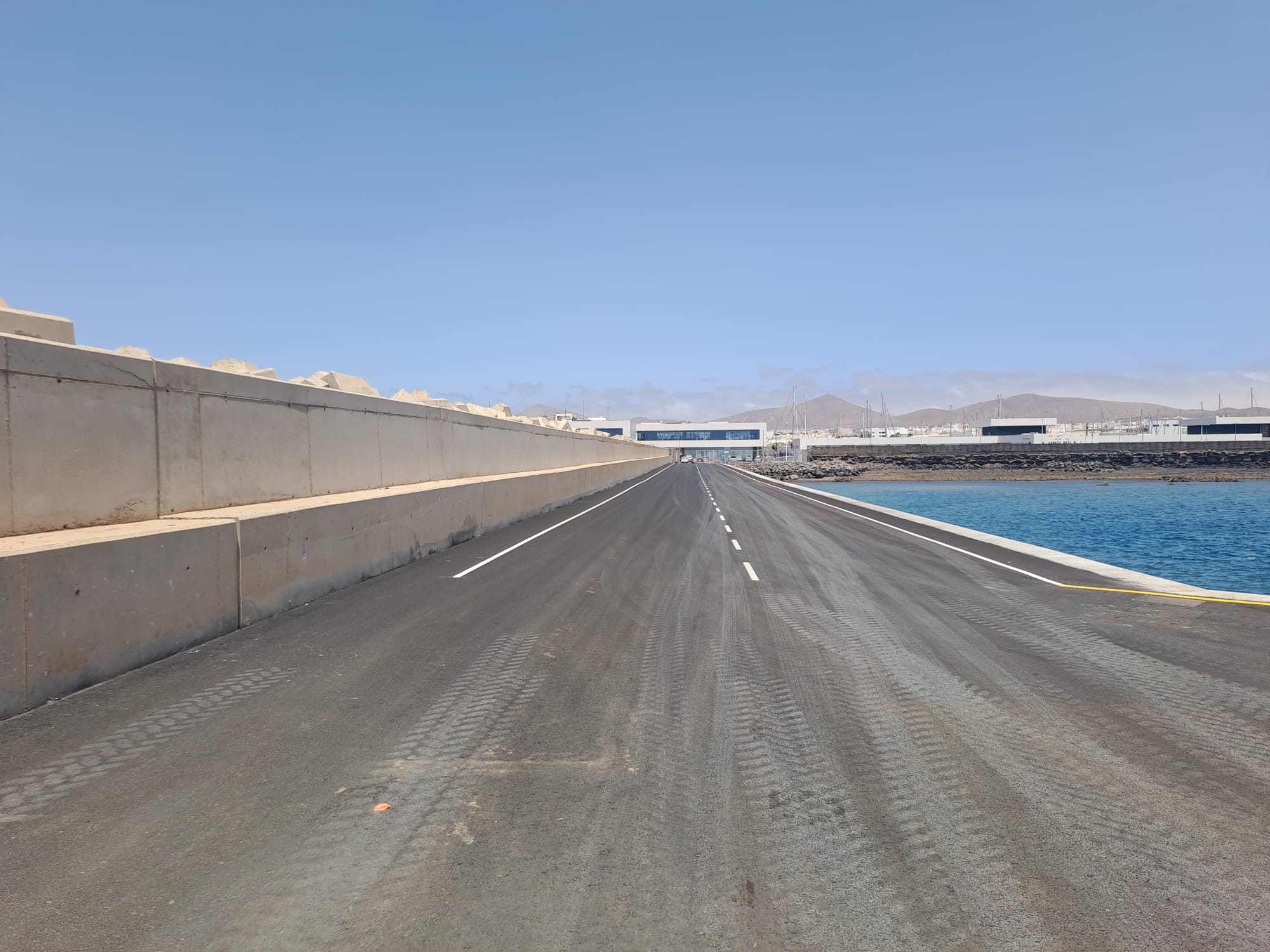 Ensanche del actual acceso al Muelle de Naos