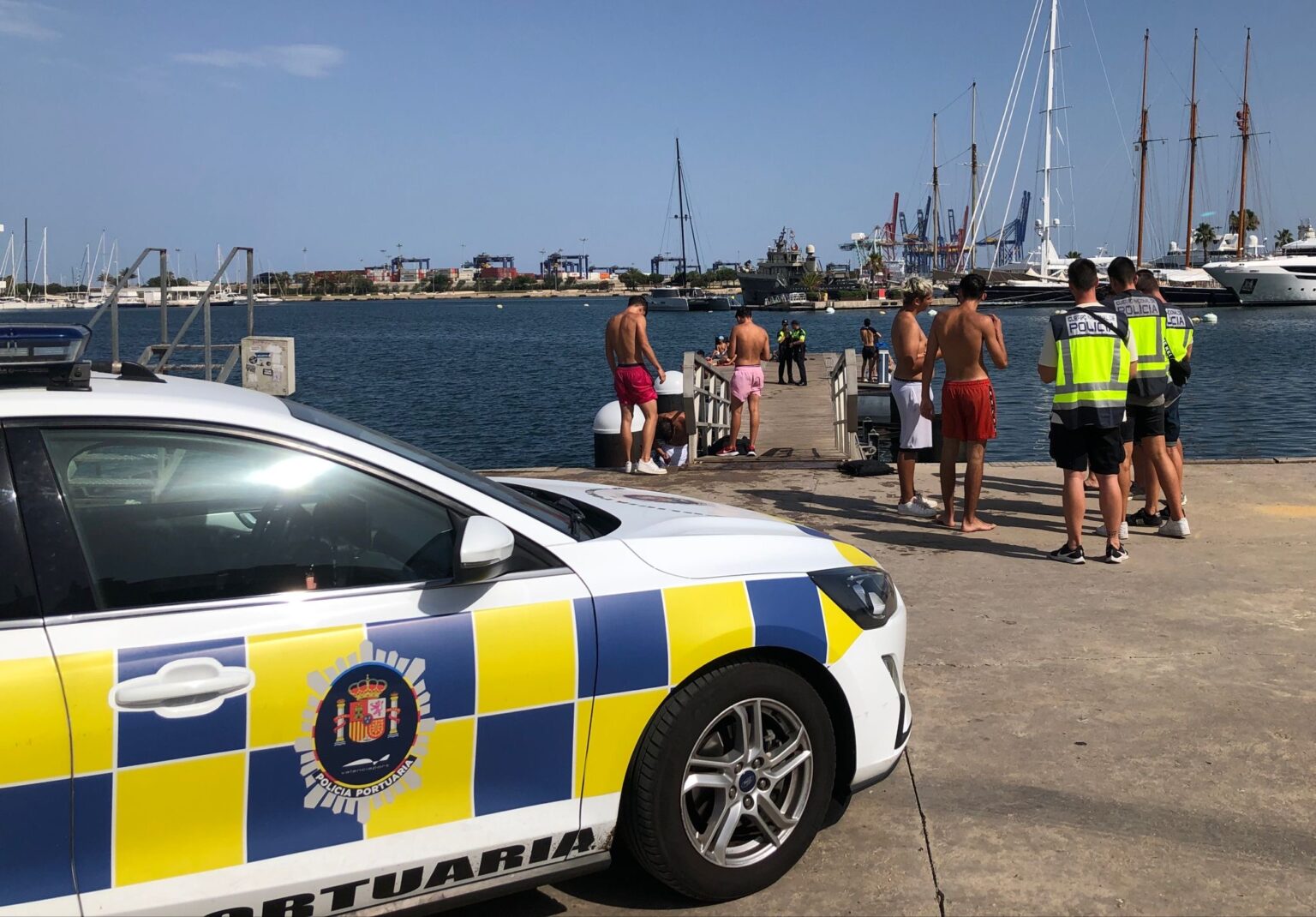 Puerto de Valencia - Policía-Portuaria-baño