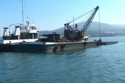Puerto de Vilagarcía - Draga
