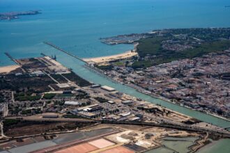 Puerto de Cádiz - piscifactoría