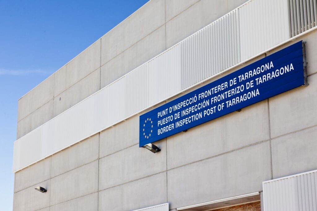 El Punto de Control Fronterizo del Puerto de Tarragona mejora el servicio de certificación veterinaria de las exportaciones