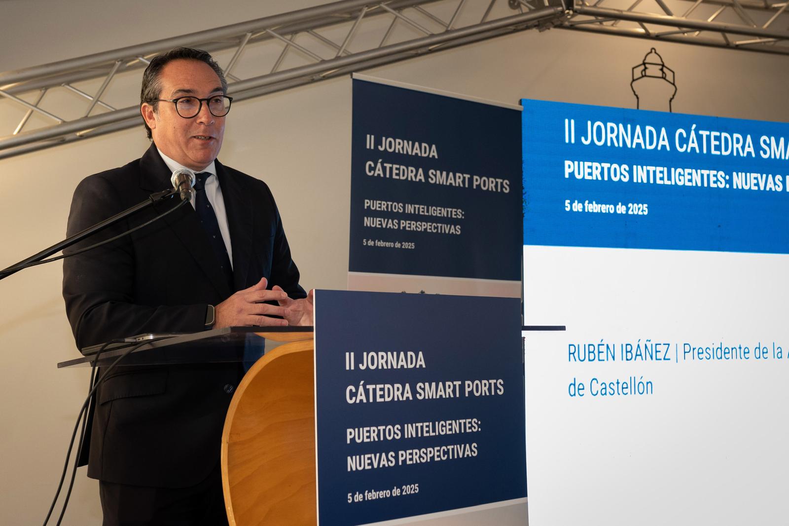 Ibáñez: “PortCastelló quiere seguir jugando en la competitividad logística del futuro”