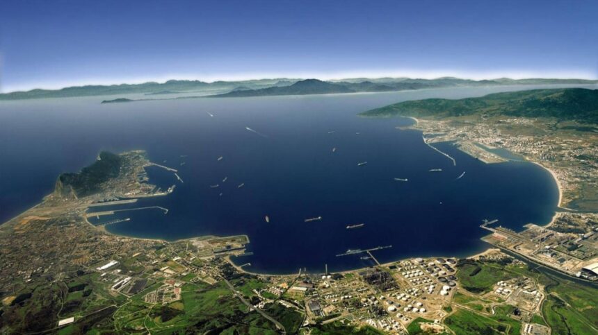 Puerto de Algeciras y Gibraltar