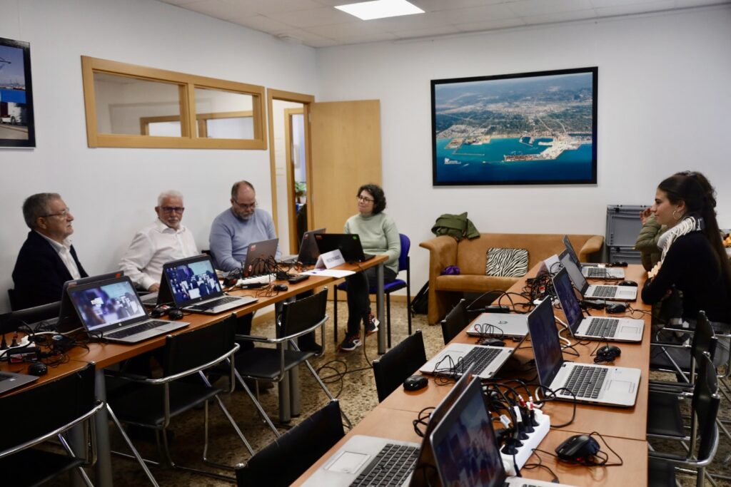 La Autoridad Portuaria de Castellón y la Fundación PortCastelló impulsan cursos de formación digital gratuita dirigida a su comunidad portuaria