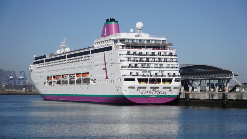 Nueva temporada de cruceros en el Puerto de Bilbao en la que se prevé superar las 90 escalas y más de 150.000 turistas