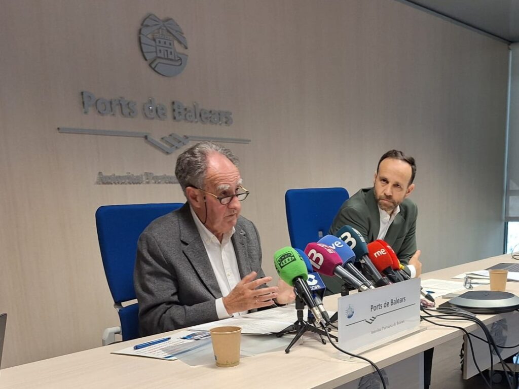 La Autoridad Portuaria de Baleares presenta el nuevo servicio de transporte público "Bus Nàutic Palma" para conectar el puerto de Palma con la ciudad