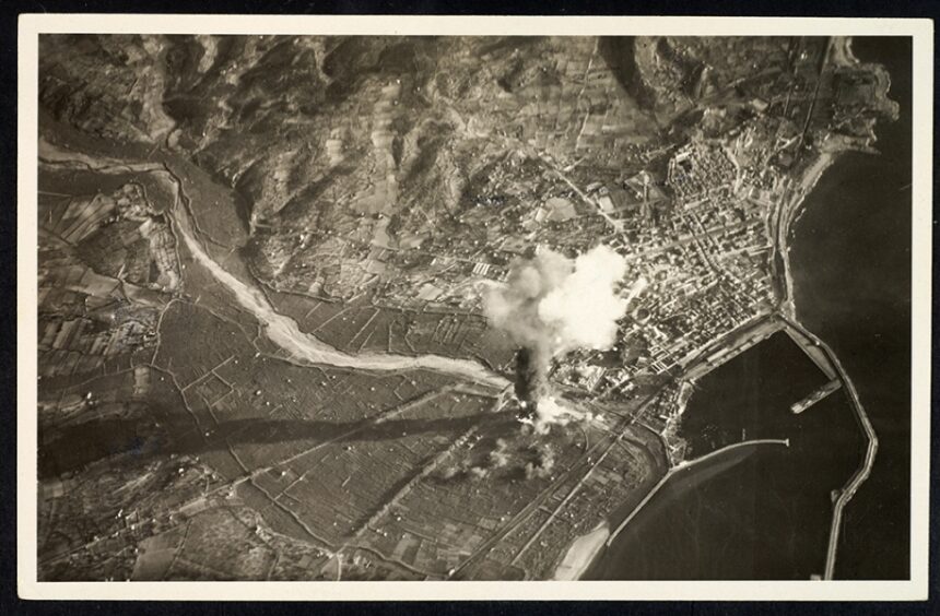 El Archivo del Puerto de Tarragona acoge la presentación de la cápsula audiovisual "El ataque al Thorpeness, 1938. Bombardeos en el Puerto durante la Guerra Civil"
