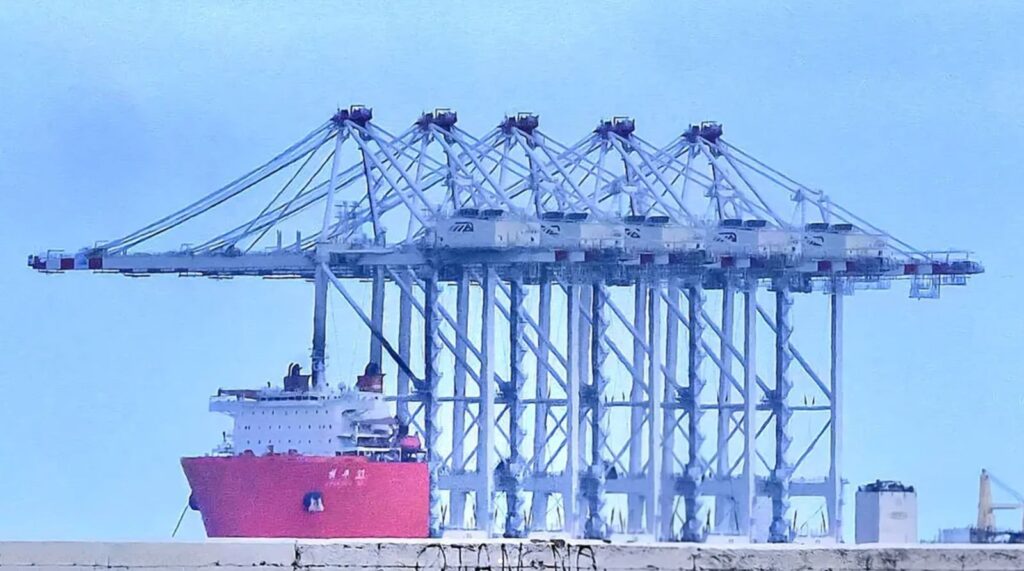Puerto de Las Palmas - semisumergible