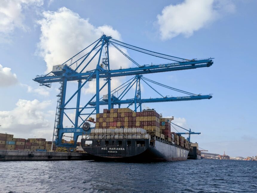 Puertos - marcancía- contenedores