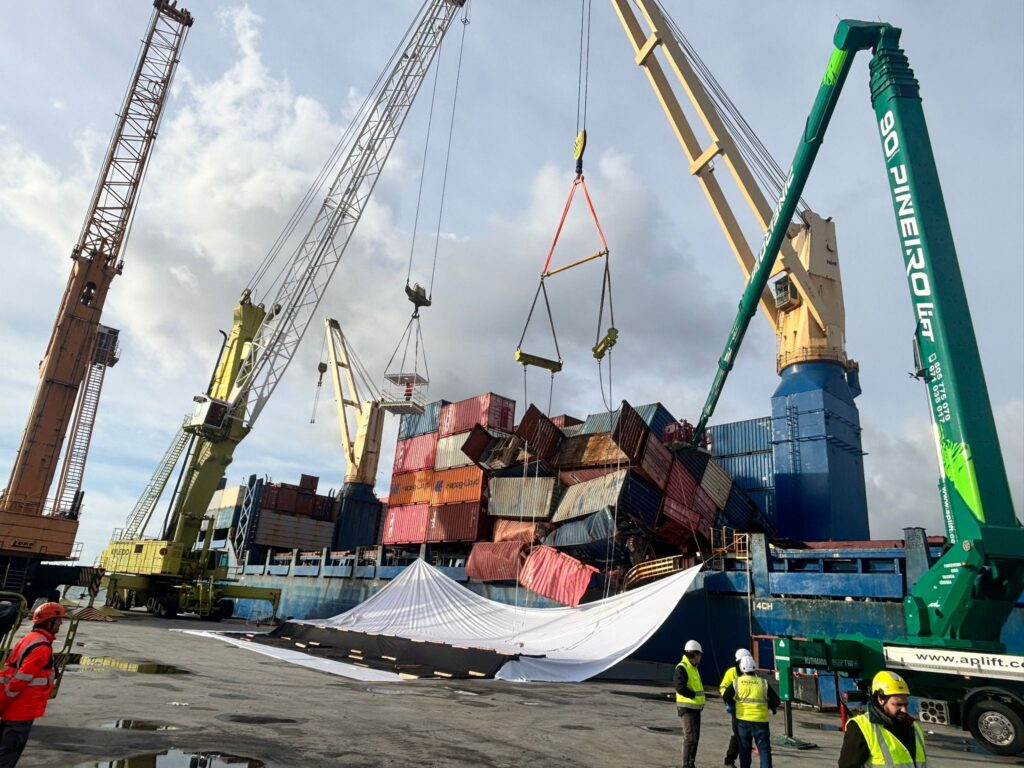 Puerto de Vigo - desplazamiento contenedores