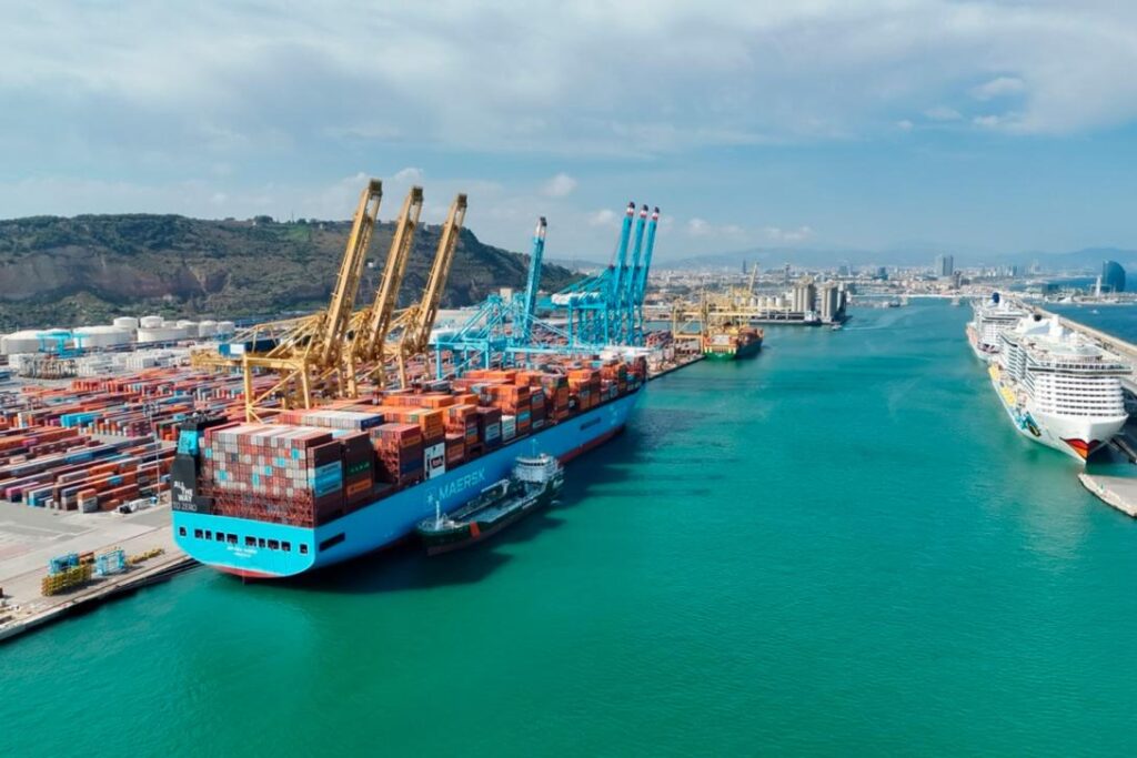 Port de Barcelona - Maersk - Repsol