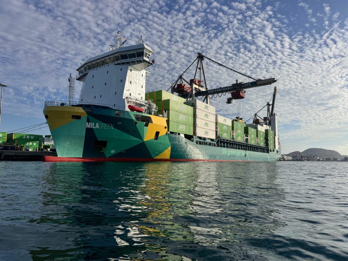 El Mila Grenn de JSV en el Puerto de Alicante
