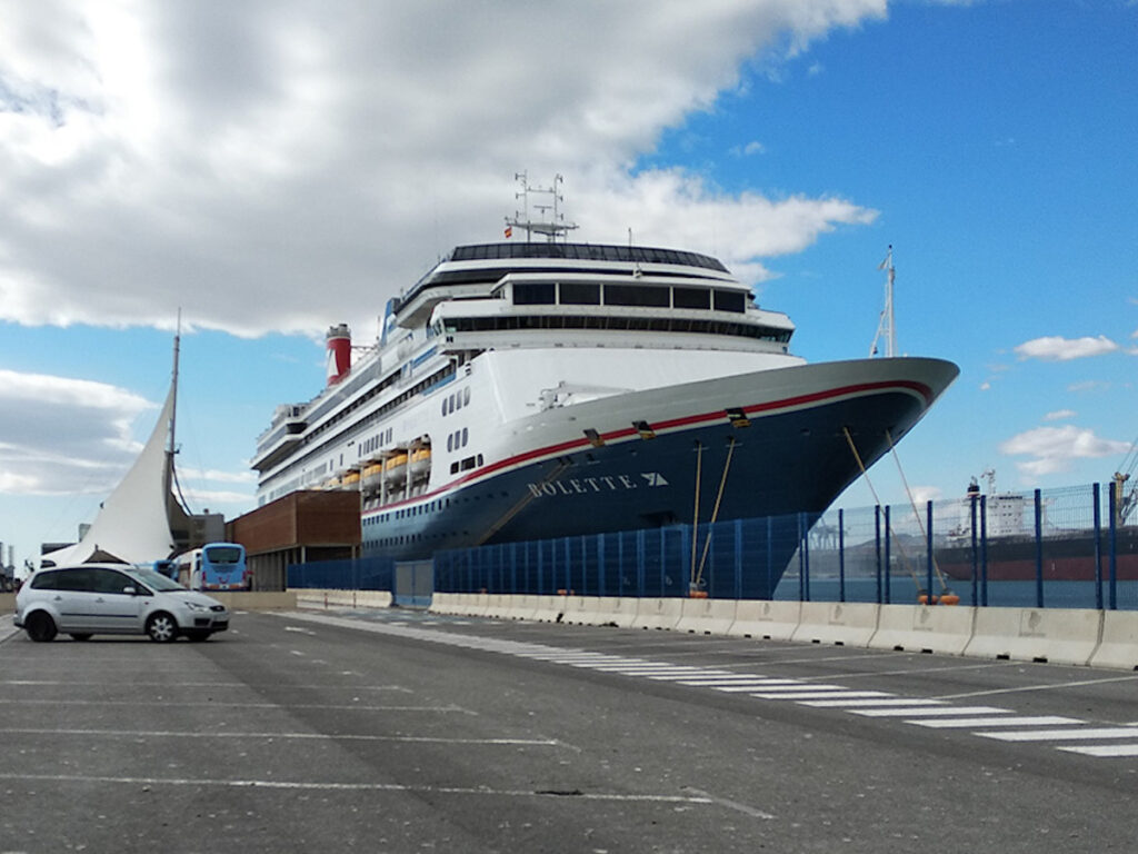 Puerto de Alicante - Fred. Olsen Cruise - Bolette