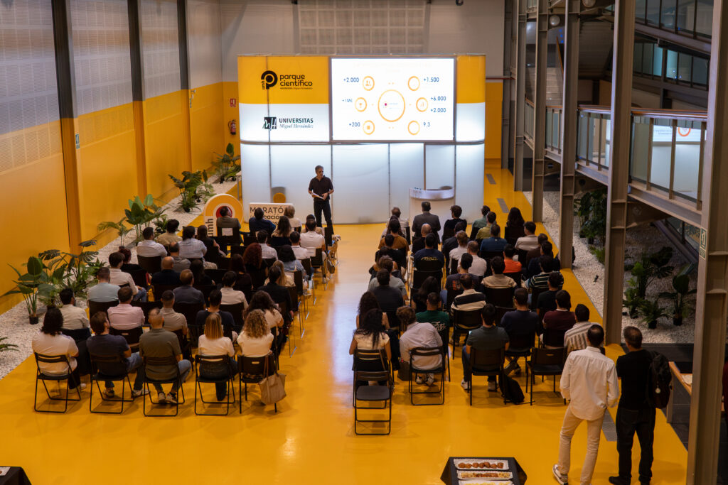 Participantes en la apertura de la 16ª Maratón de Creación de Start-ups de la UMH